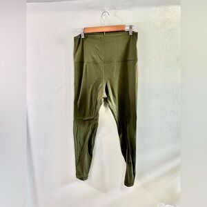 Lululemon Hunter Green Yoga Pants Size 12